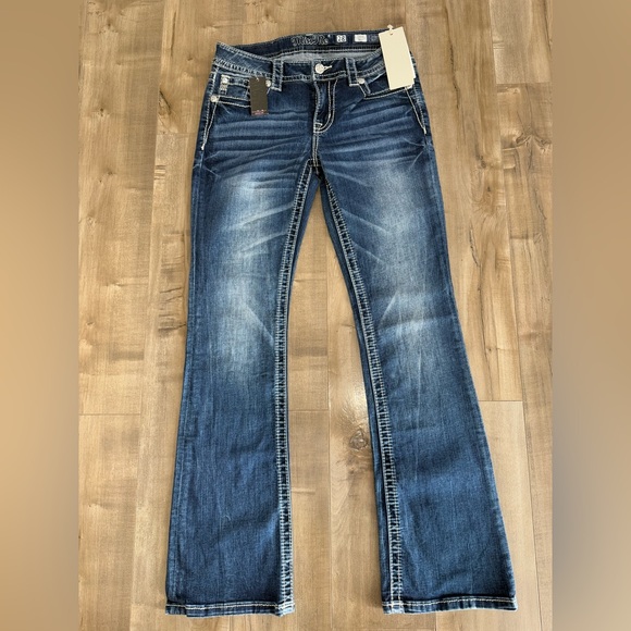 NEW Miss Me Chloe Boot Cut Jeans Women 28 Feather Wing‎ Bling Denim Stitching - Picture 4 of 8